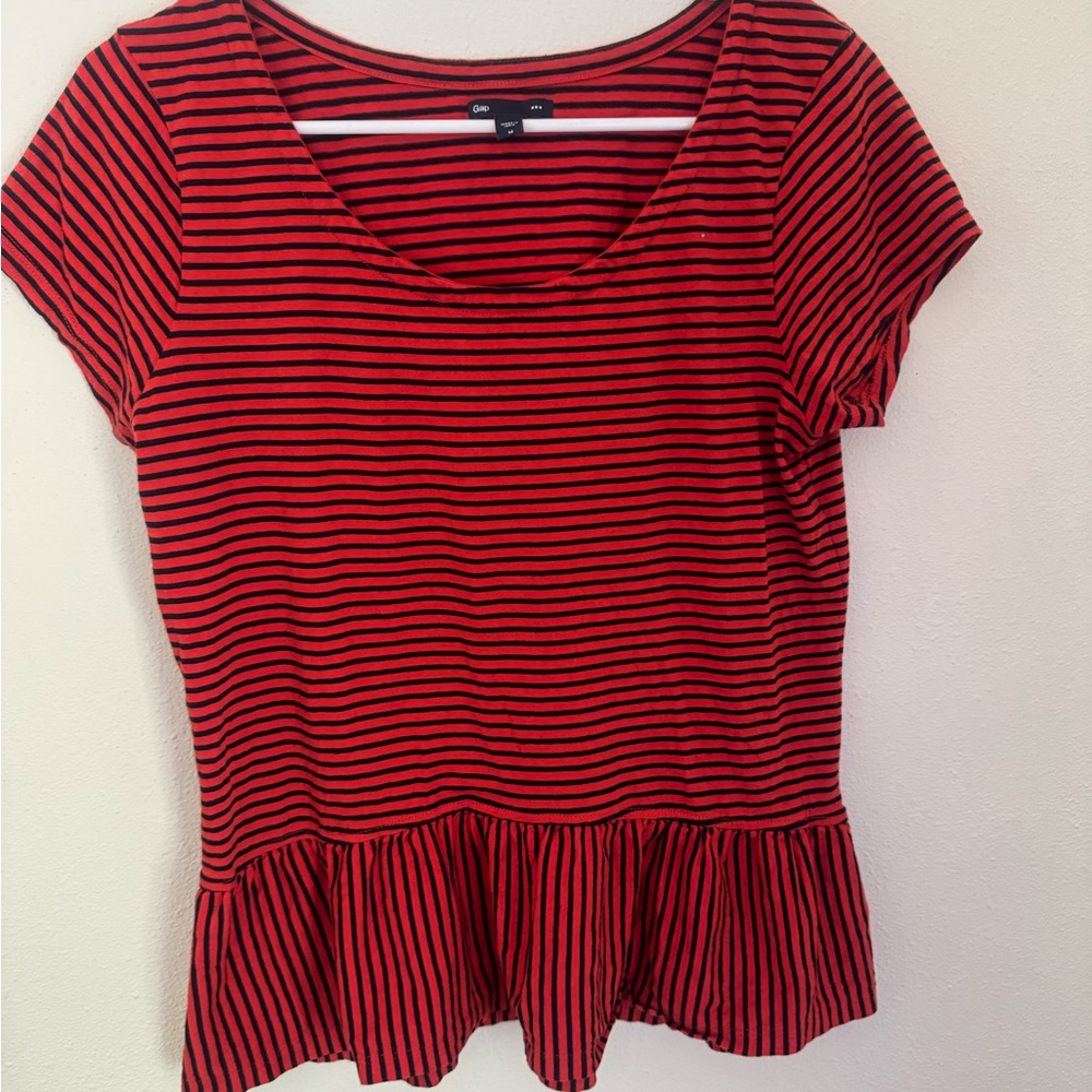 GAP Red Orange and dark Navy Striped Peplum Top Y2K Stripes Feminine Preppy